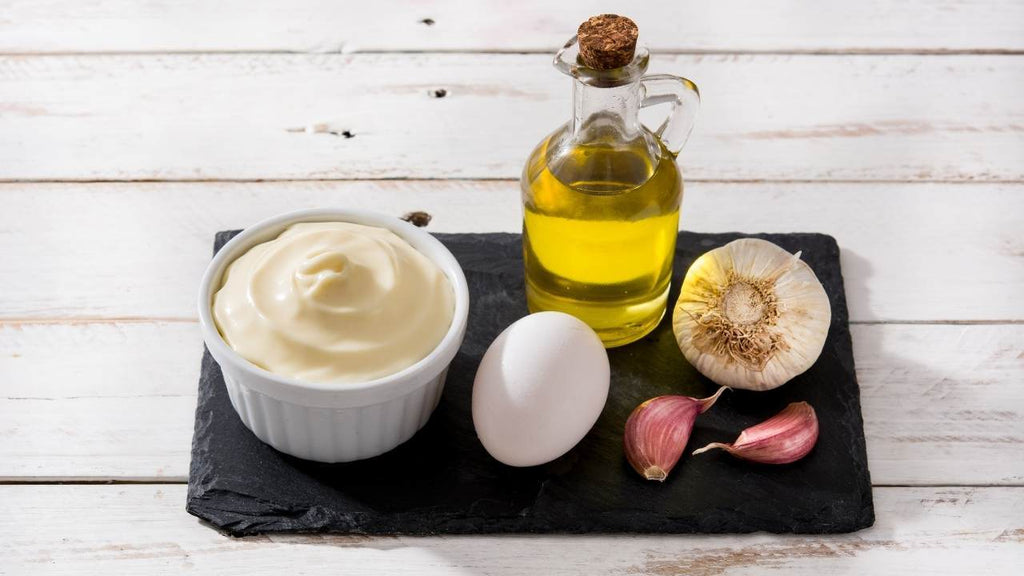 How do you make a mild Aioli?